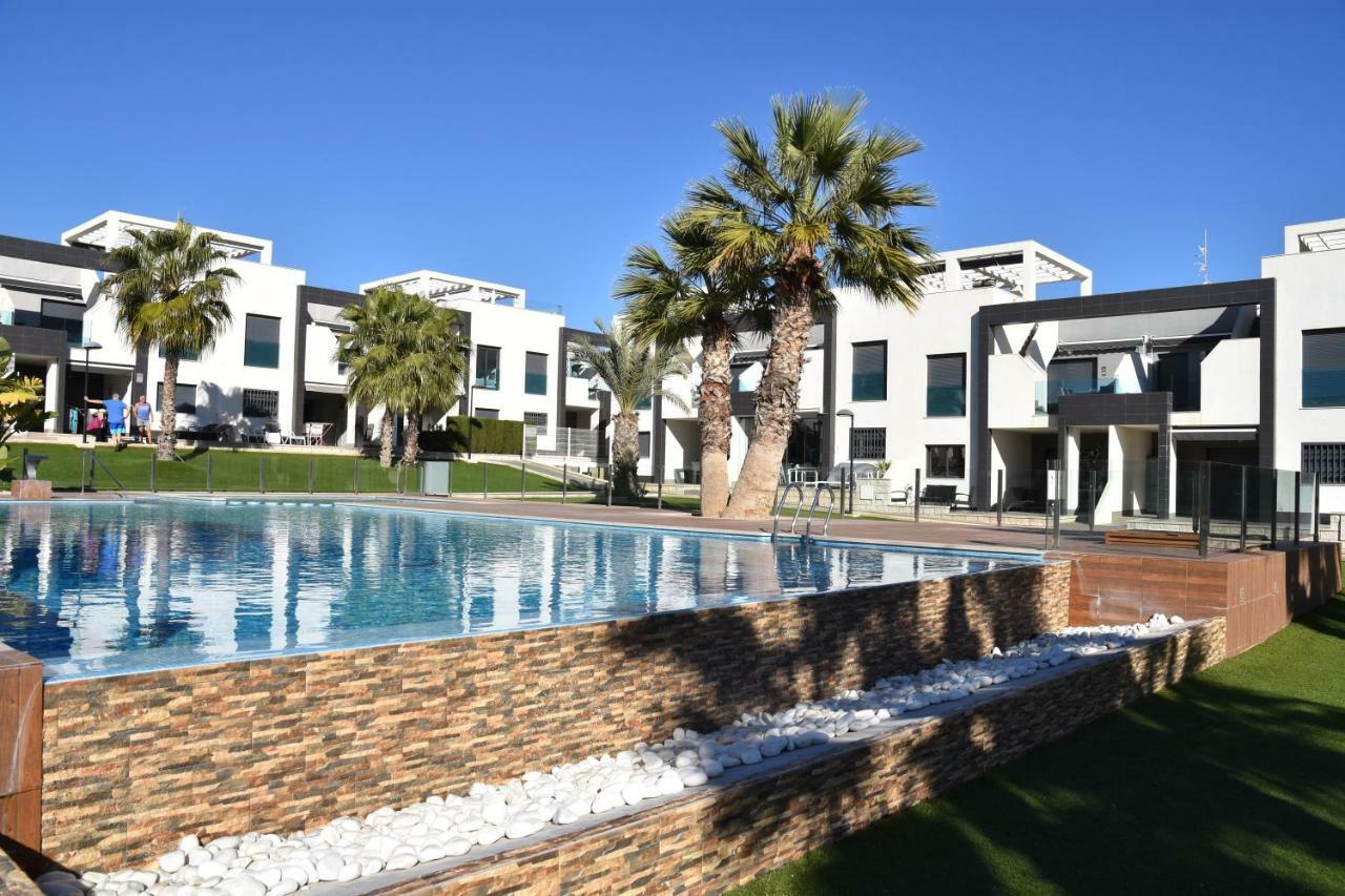 Penthouse Oasis Beach II La Zenia Appartement Dehesa de Campoamor  Buitenkant foto