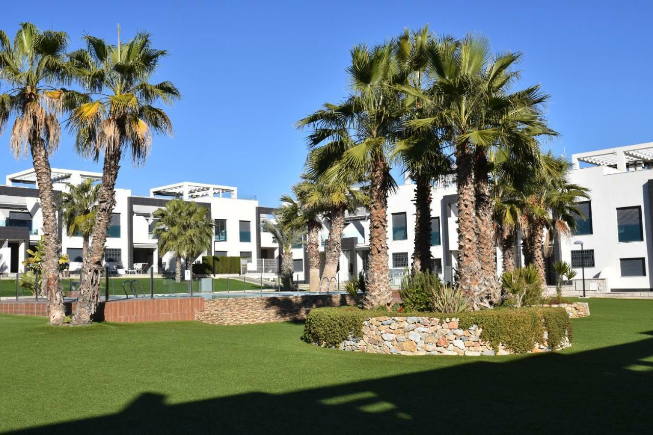 Penthouse Oasis Beach II La Zenia Appartement Dehesa de Campoamor  Buitenkant foto