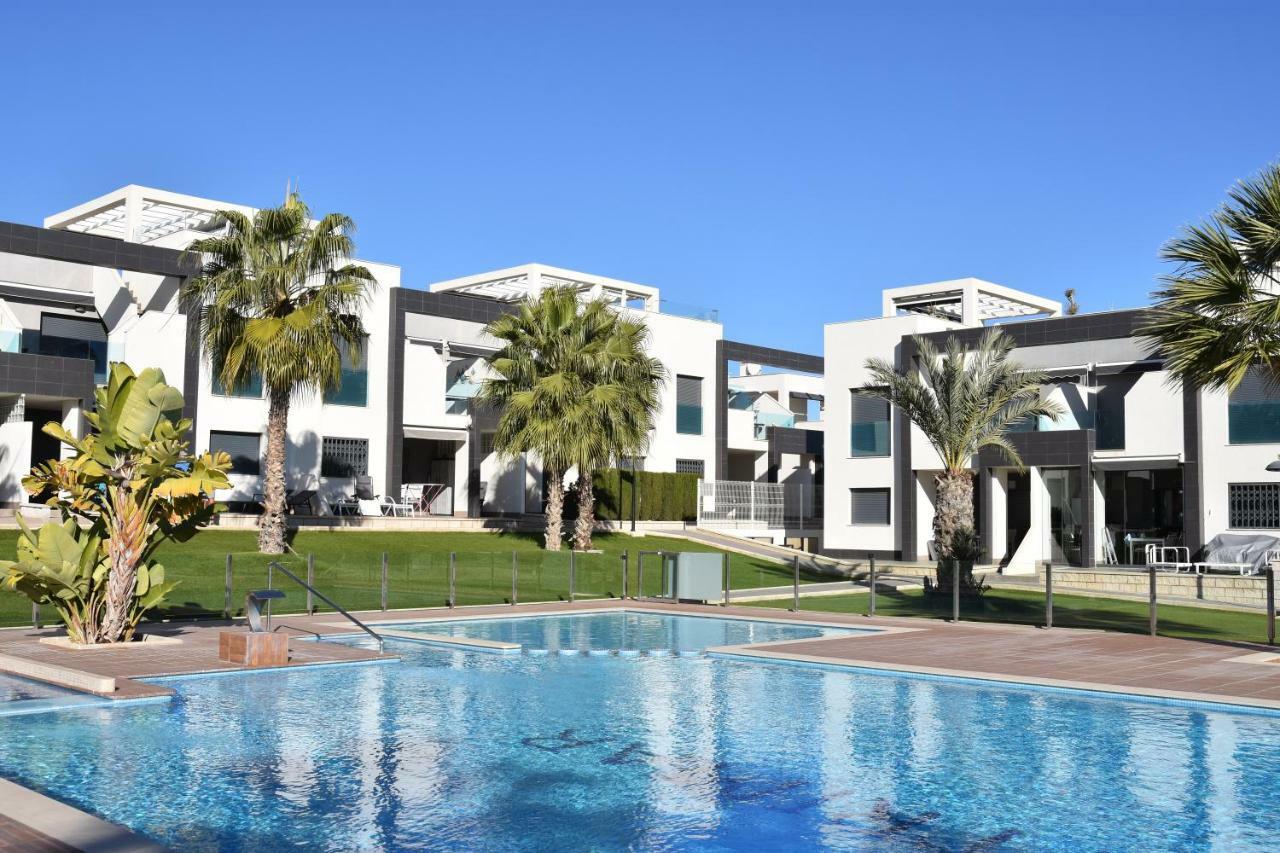 Penthouse Oasis Beach II La Zenia Appartement Dehesa de Campoamor  Buitenkant foto
