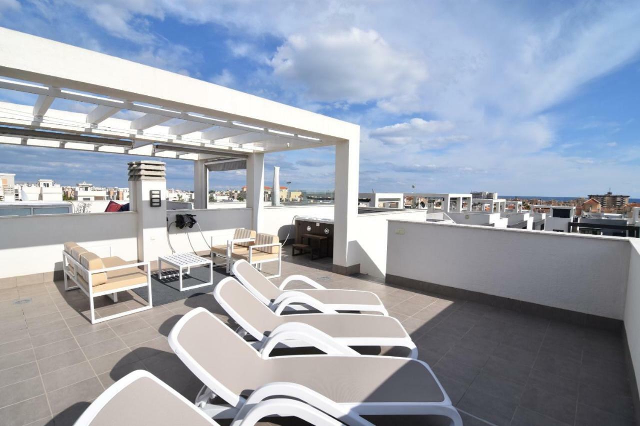 Penthouse Oasis Beach II La Zenia Appartement Dehesa de Campoamor  Buitenkant foto